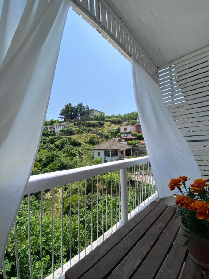 Yuri Guest House Gjirokastra Zewnętrze zdjęcie