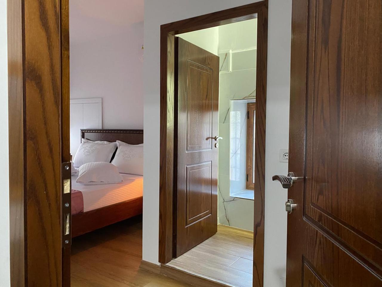 Yuri Guest House Gjirokastra Zewnętrze zdjęcie