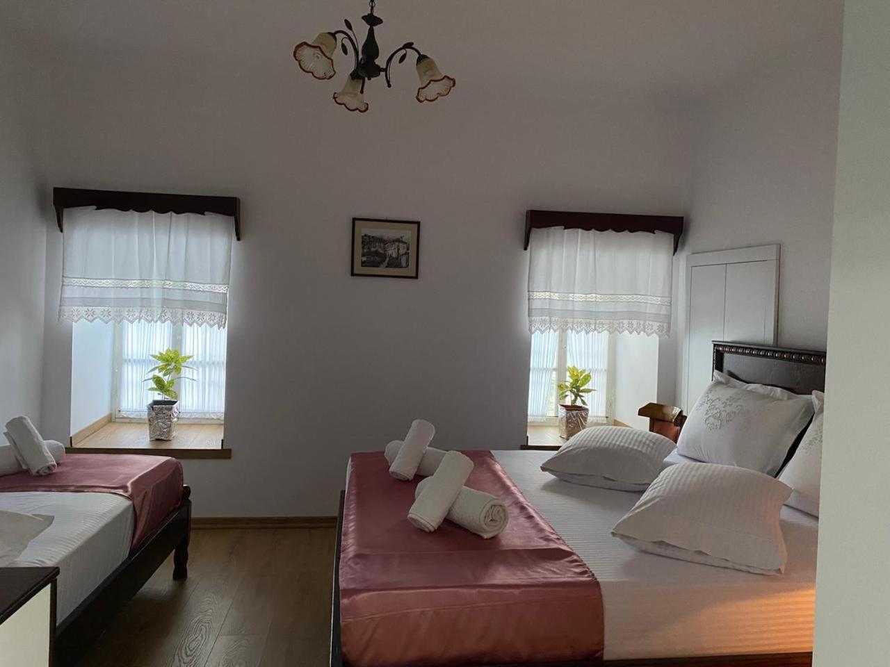 Yuri Guest House Gjirokastra Zewnętrze zdjęcie