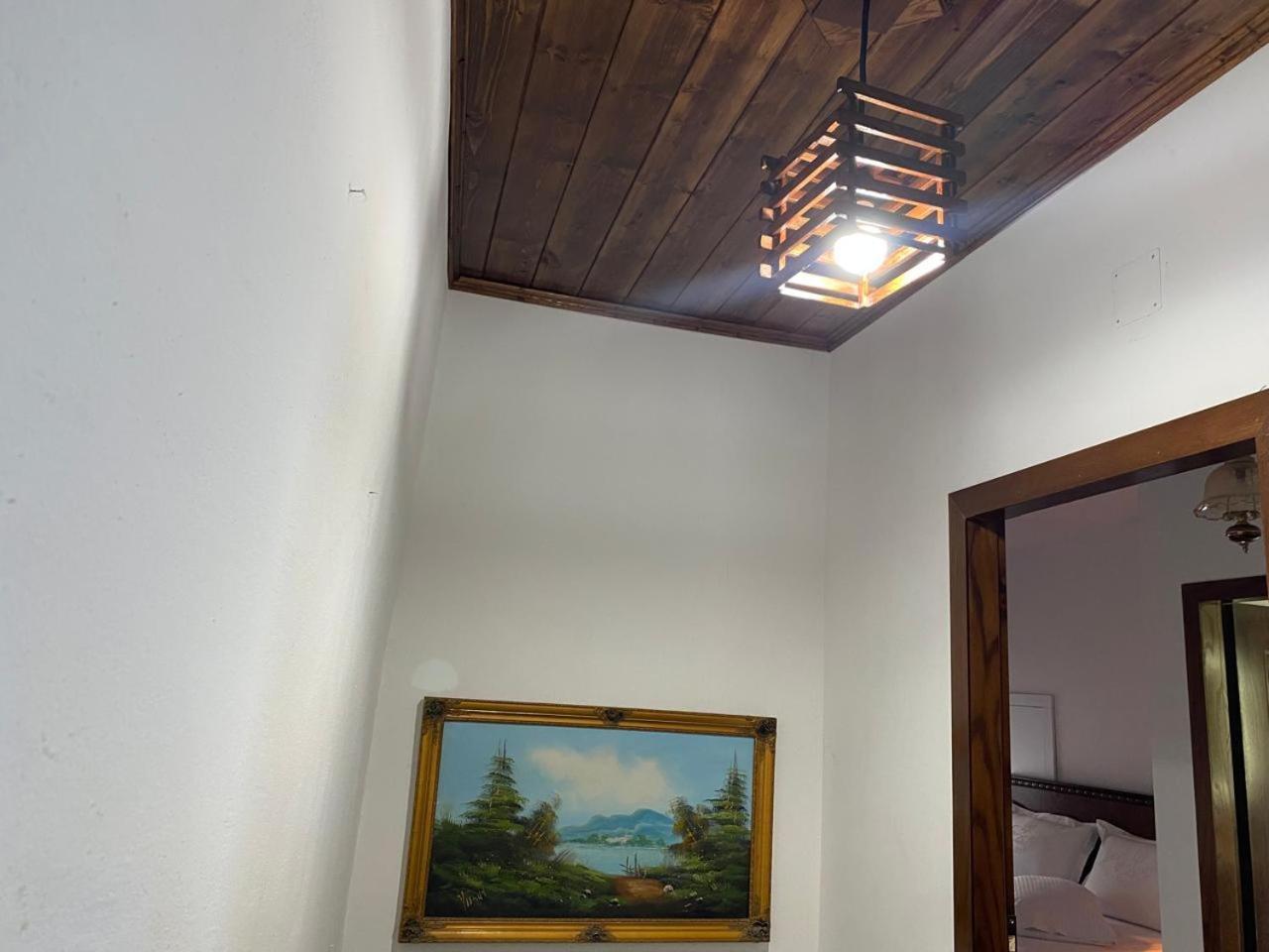 Yuri Guest House Gjirokastra Zewnętrze zdjęcie